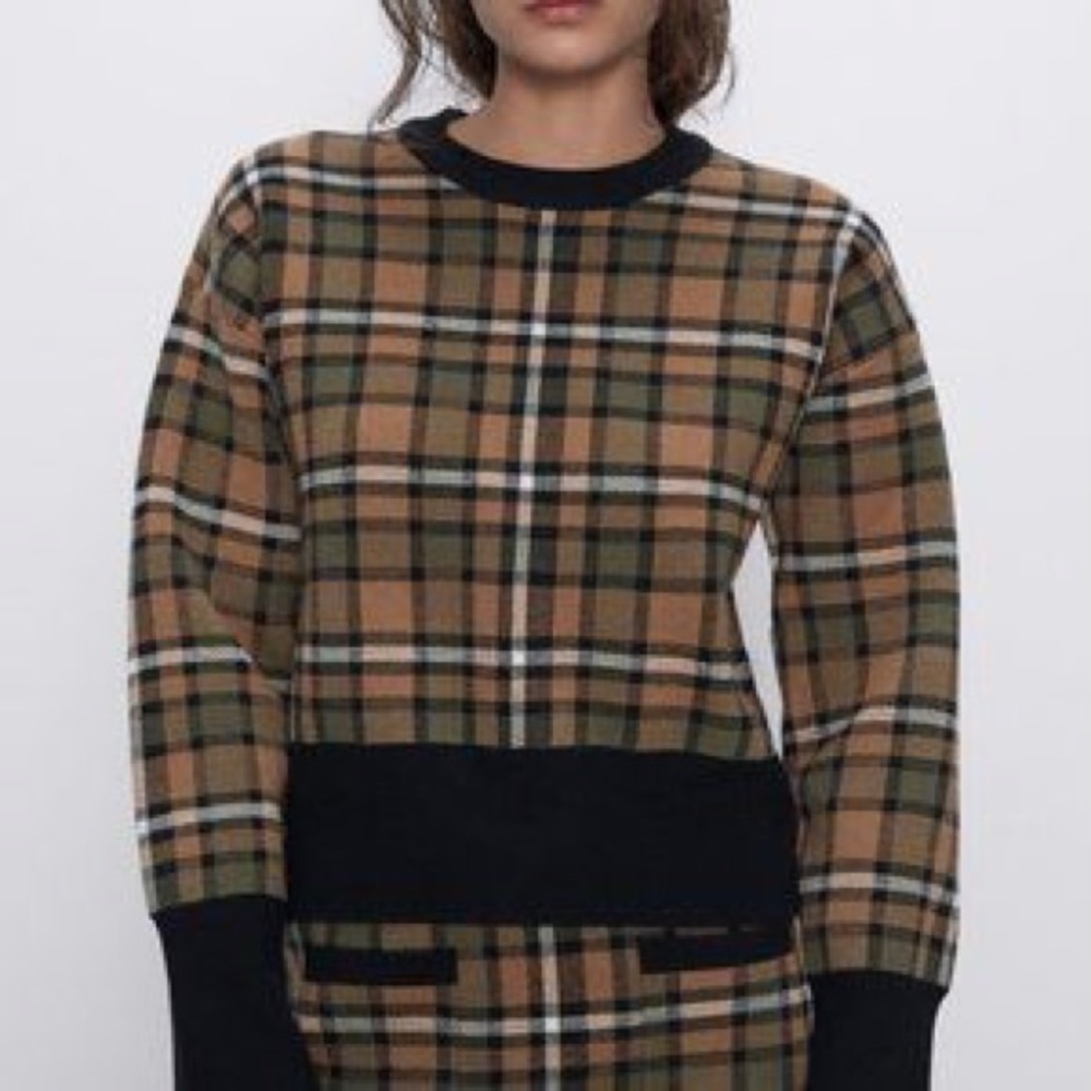 Like new Zara plaid sweatshirt